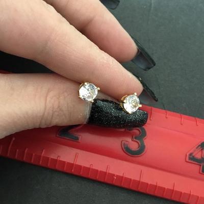 Beautiful gold tone crystal stud earrings