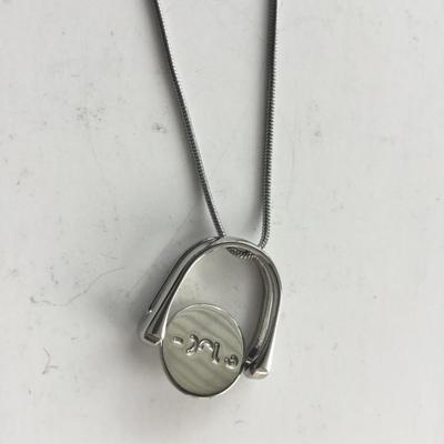 Silver tone unique fashion necklace
