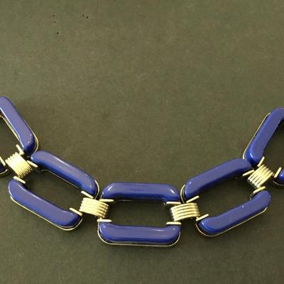Vintage chunky Silver tone royal blue Lucite type chain link bracelet really cool