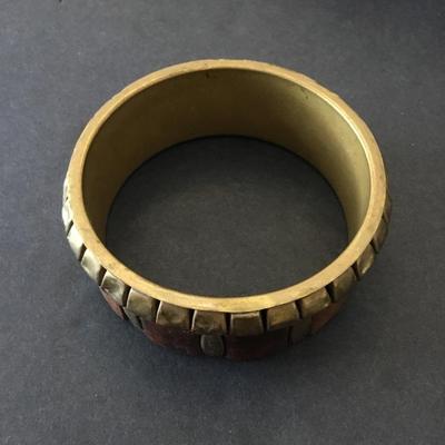 Beautiful, vintage brass, chunky wooden inlay Bengal bracelet very nice