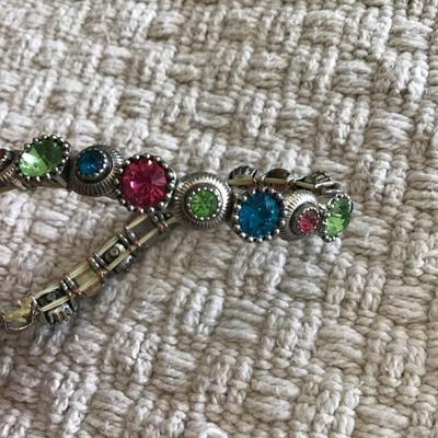 Pretty multicolored rhinestone stretch bracelet