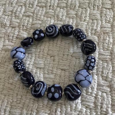 Beaded stretch bracelet