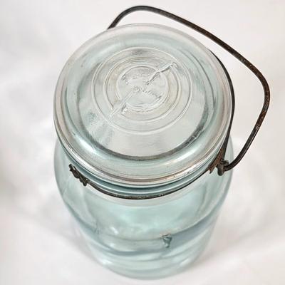 LOT 48K: Antique/Vintage Universal Landers, Frary & Clark Electric Toaster W/3 Wire Bail Closure Blue-Green Glass Canning Jars