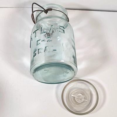LOT 48K: Antique/Vintage Universal Landers, Frary & Clark Electric Toaster W/3 Wire Bail Closure Blue-Green Glass Canning Jars