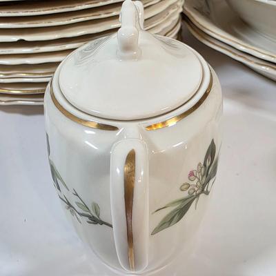LOT 49K: Vintage Westvale Syracuse China, Made In America Dishes, Creamer Set, Platters, Bowls & Attached Gravy Boat
