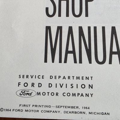 LOT 50K: Vintage Civil War, Classic Car Buff, Air & Space Book Collection