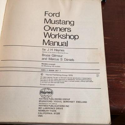 LOT 50K: Vintage Civil War, Classic Car Buff, Air & Space Book Collection