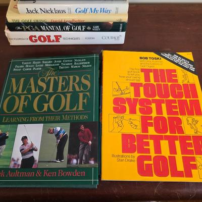 LOT 51K: Vintage Books For The Beginner & Long Time Golfer, Along With A Magnetic Calaway Hat Clip/Ball Marker, A Titleist Divot...