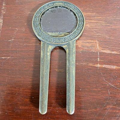 LOT 51K: Vintage Books For The Beginner & Long Time Golfer, Along With A Magnetic Calaway Hat Clip/Ball Marker, A Titleist Divot...