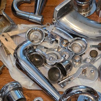 LOT 57K: Antique/Vintage Phonograph Machine/Miscellaneous Parts, Arms, Fittings, Tubes, Horns & Handles