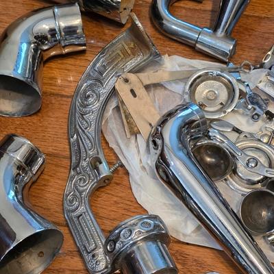 LOT 57K: Antique/Vintage Phonograph Machine/Miscellaneous Parts, Arms, Fittings, Tubes, Horns & Handles