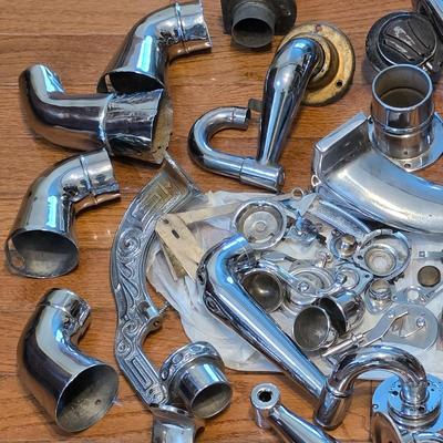 LOT 57K: Antique/Vintage Phonograph Machine/Miscellaneous Parts, Arms, Fittings, Tubes, Horns & Handles
