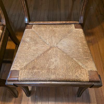 LOT 58D: Vintage Dining Table Set W/4 Rush Seated Pennsylvania Regency House Style Chairs & 4 Table Leaves