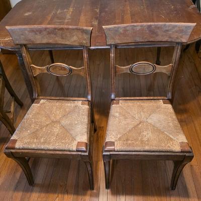 LOT 58D: Vintage Dining Table Set W/4 Rush Seated Pennsylvania Regency House Style Chairs & 4 Table Leaves