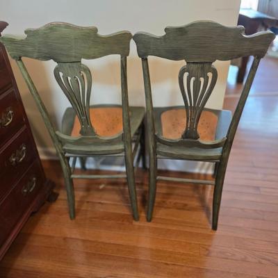 LOT 59D: Pair of Vintage Carved Georgian Farmhouse Style Chairs W/Perforated Wood Seats