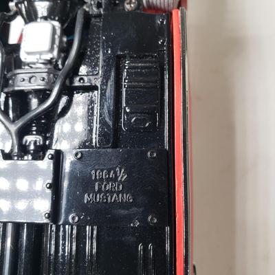 LOT 93X: 1964 Ford Mustang Franklin Mint Precision Model Car