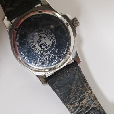 LOT 94X: Citizen Eco-Drive WR200 Mens Watch