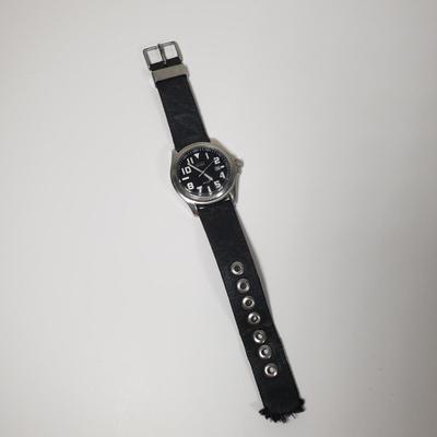 LOT 94X: Citizen Eco-Drive WR200 Mens Watch