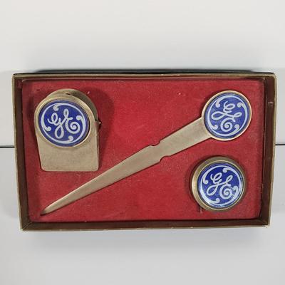 LOT 96X: GE Collectors Items; Zippo Tape Measure, Service Items, and More