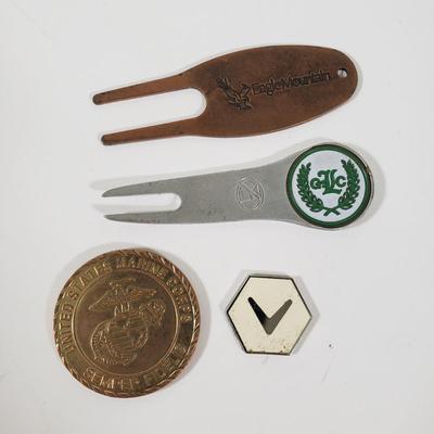 LOT 97X: Penn Surfmaster, Gold Number Game, Pocket Knife, Hand Painted Ducks, and More