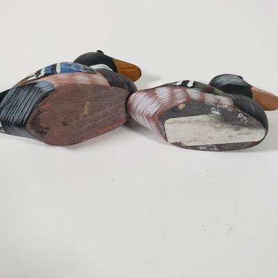 LOT 97X: Penn Surfmaster, Gold Number Game, Pocket Knife, Hand Painted Ducks, and More