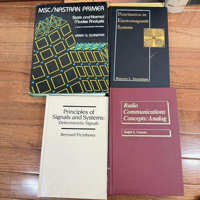 LOT 109F: Mechanical Engineering, Physics & Invention Books (1970s-1990s)