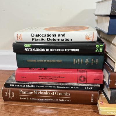 LOT 109F: Mechanical Engineering, Physics & Invention Books (1970s-1990s)
