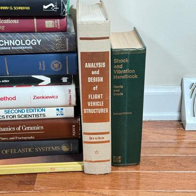 LOT 109F: Mechanical Engineering, Physics & Invention Books (1970s-1990s)