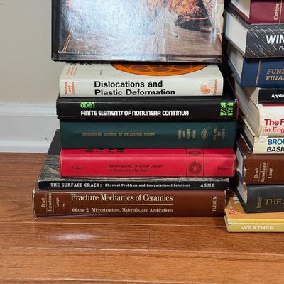 LOT 109F: Mechanical Engineering, Physics & Invention Books (1970s-1990s)