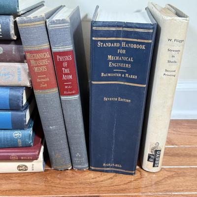 LOT 112F: 1960s Books on Mechanical Engineering, Scientific Theories, Fluid Mechanics & More