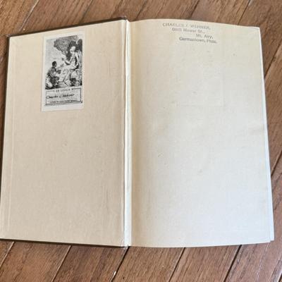 LOT 115F: Antique Munsey's Magazines w/ Antique Books: Dyke's Automobile and Gasoline Engine Encyclopedia & Johnson's...