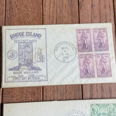 LOT 116F: 1930s First Day Issue Stamp Covers w/ Christmas 1952 Stamp News