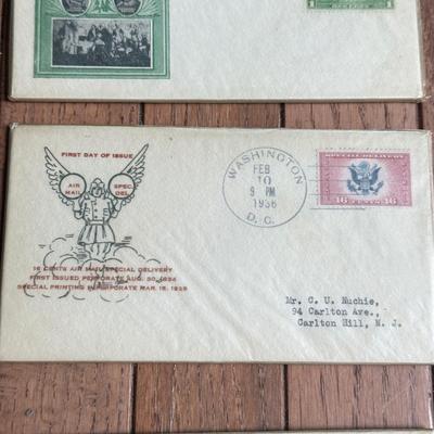 LOT 116F: 1930s First Day Issue Stamp Covers w/ Christmas 1952 Stamp News