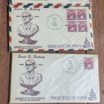 LOT 116F: 1930s First Day Issue Stamp Covers w/ Christmas 1952 Stamp News