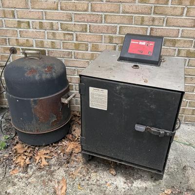 LOT 126P: Electric & Charcoal Smokers