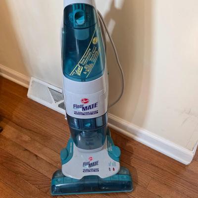 LOT 131F: Hoover Floormate Spinscrub Wet/Dry Hard Floor Vacuum Scrubber & Cleaner