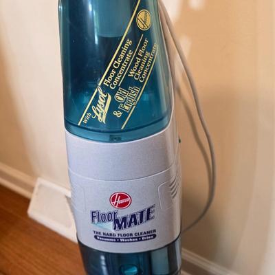 LOT 131F: Hoover Floormate Spinscrub Wet/Dry Hard Floor Vacuum Scrubber & Cleaner