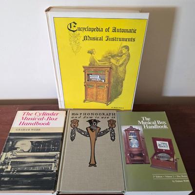 LOT 134F: Vintage Collection of Mechanical Music Box Journals & Music Box/Instrument Repair Instructional Books