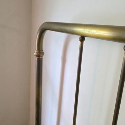 LOT 135Y: Antique/Vintage Brass Full Size Bed