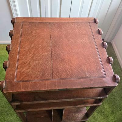 LOT 137Y: Vintage Oak Revolving Records/Bookcase