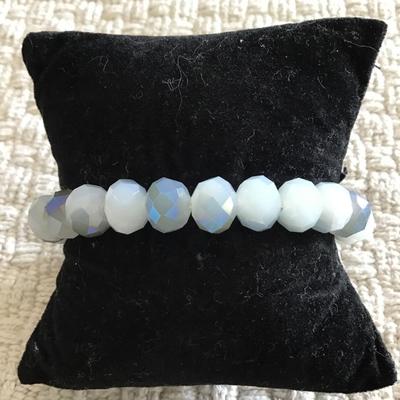 Faceted glass beaded stretch bracelet