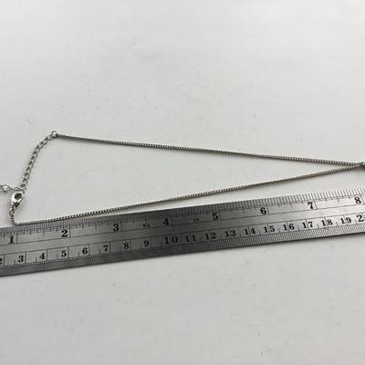 V marked beautiful necklace