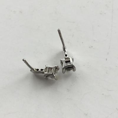 925. Marked beautiful earrings