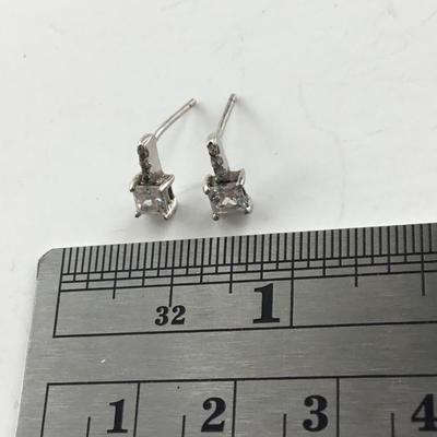 925. Marked beautiful earrings