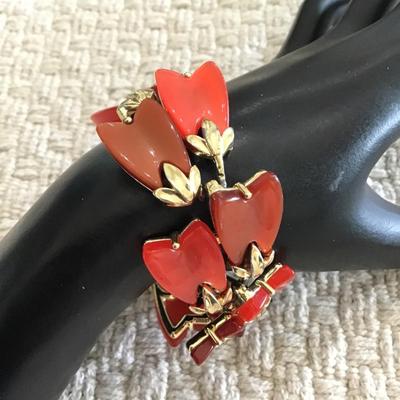 Sperry Marked Vintage coral rust Thermoset Bracelet