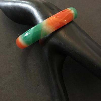 Beautiful vintage gemstone bangle bracelet