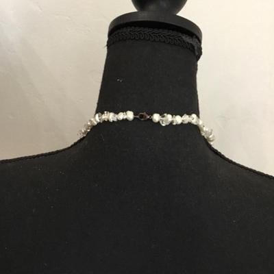 Beautiful vintage, genuine pearl necklace