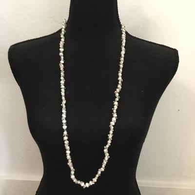 Beautiful vintage, genuine pearl necklace