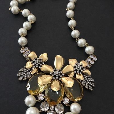 Beautiful, vintage, J . Crew statement, necklace