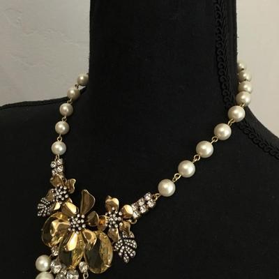 Beautiful, vintage, J . Crew statement, necklace